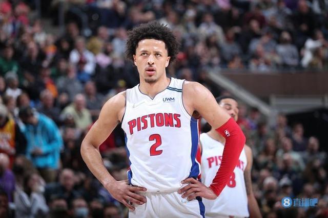 他在球场上 他在球场上