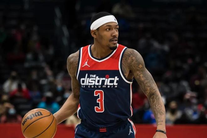 前锋在一次 前锋在一次