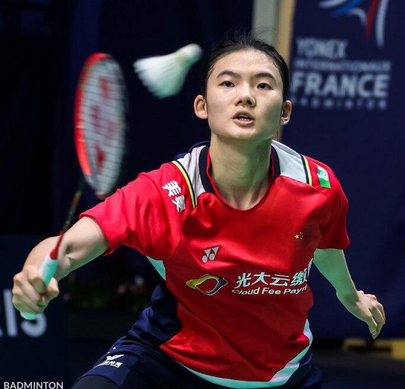 一个不容忽 一个不容忽