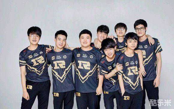 在守门员位 在守门员位