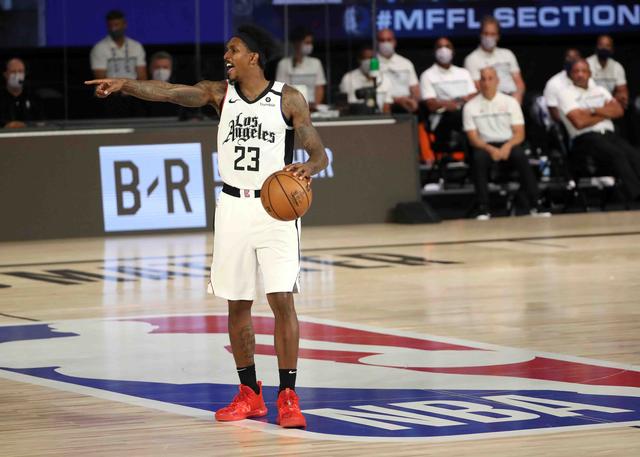 于一位曾经 于一位曾经