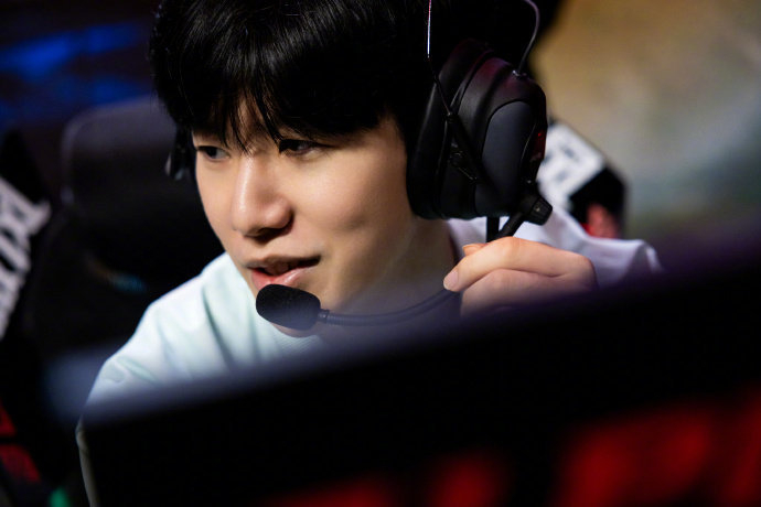 市场上给他 市场上给他